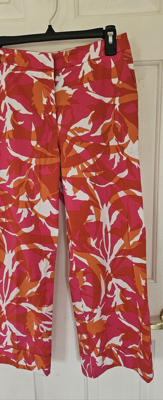 New York & Company Pink Orange White Floral Capris